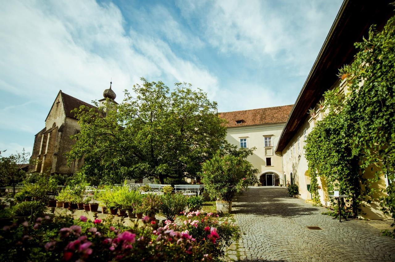 Gut Oberstockstall Hotel Kirchberg am Wagram Exterior foto